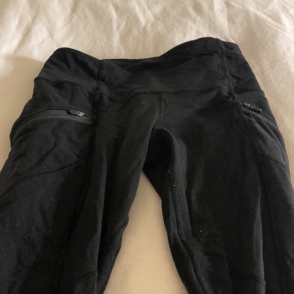 Black Lulu Lemon Leggings Size 6 - Picture 6 of 8